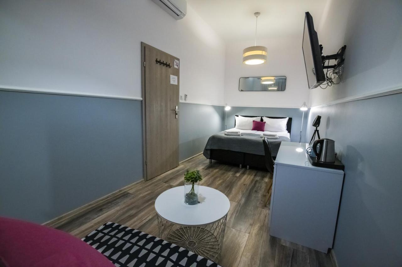 Leo Apartments Main Square Krakow Luaran gambar