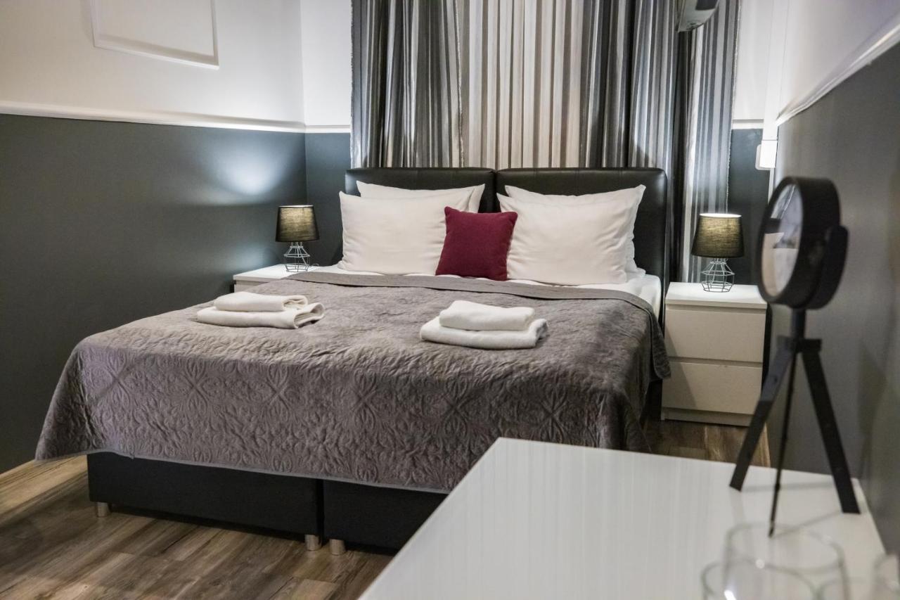 Leo Apartments Main Square Krakow Luaran gambar
