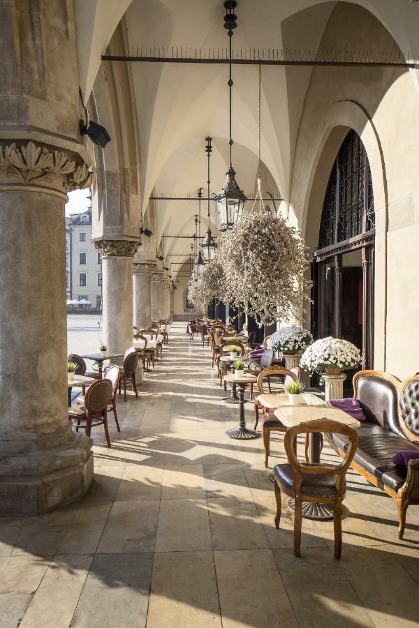 Leo Apartments Main Square Krakow Luaran gambar