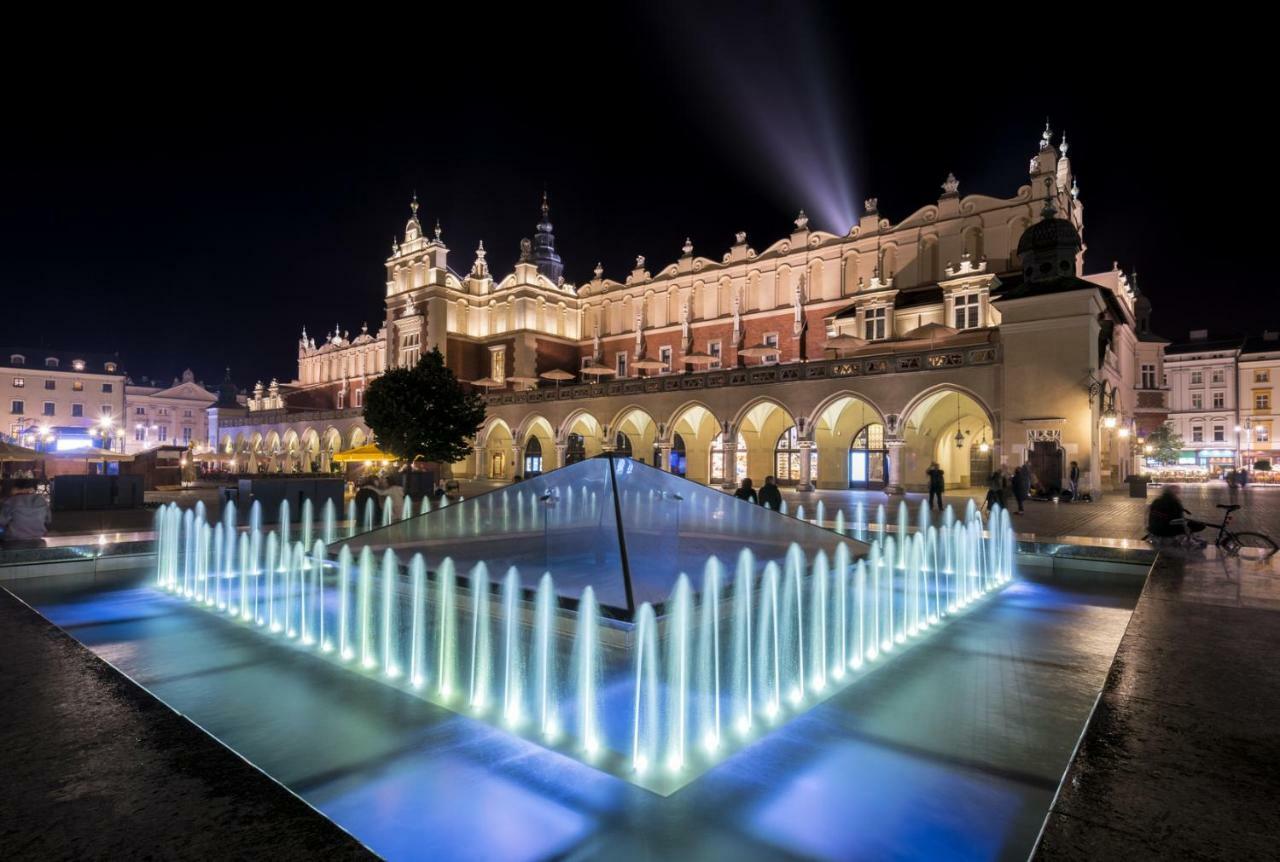 Leo Apartments Main Square Krakow Luaran gambar