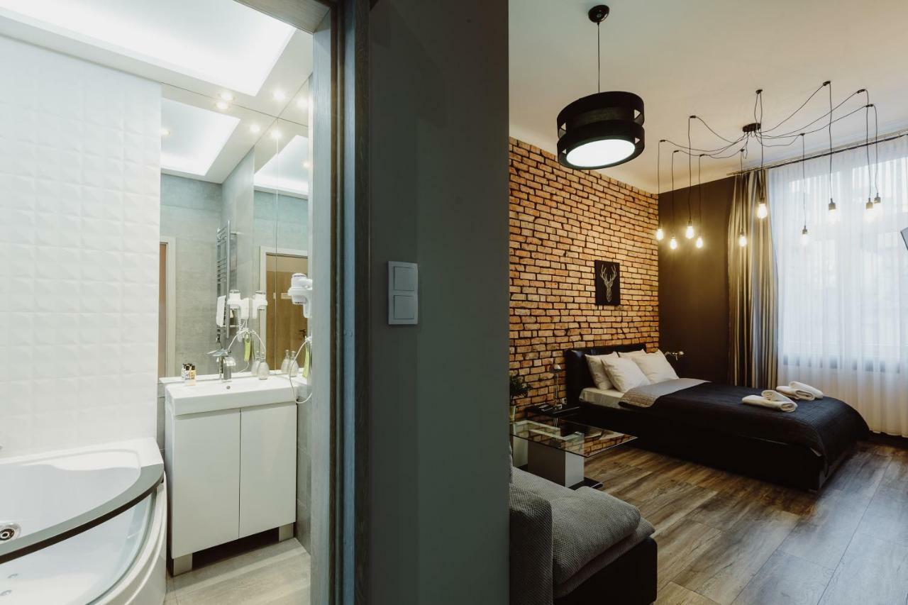 Leo Apartments Main Square Krakow Luaran gambar
