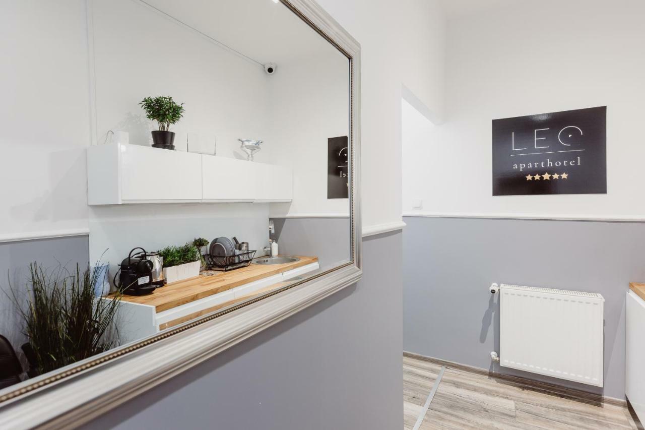 Leo Apartments Main Square Krakow Luaran gambar