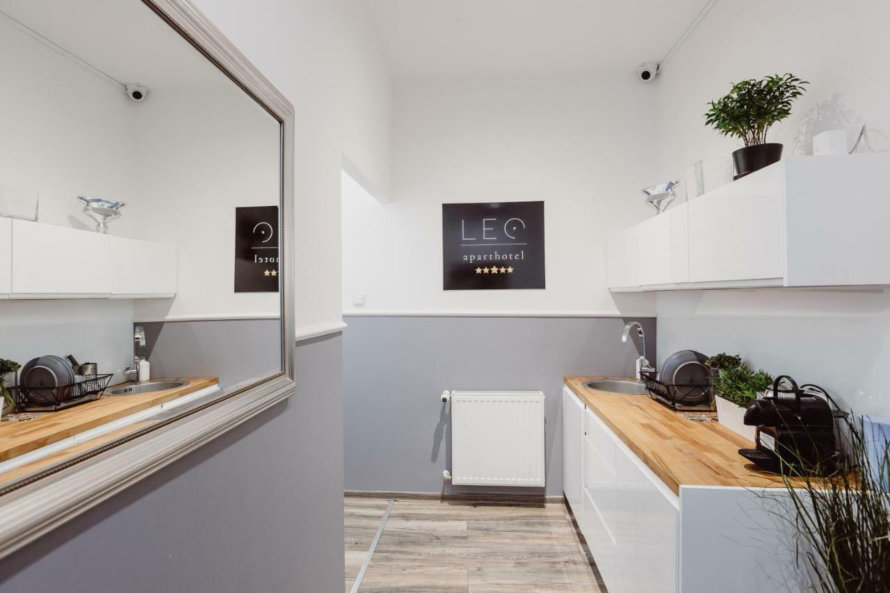 Leo Apartments Main Square Krakow Luaran gambar