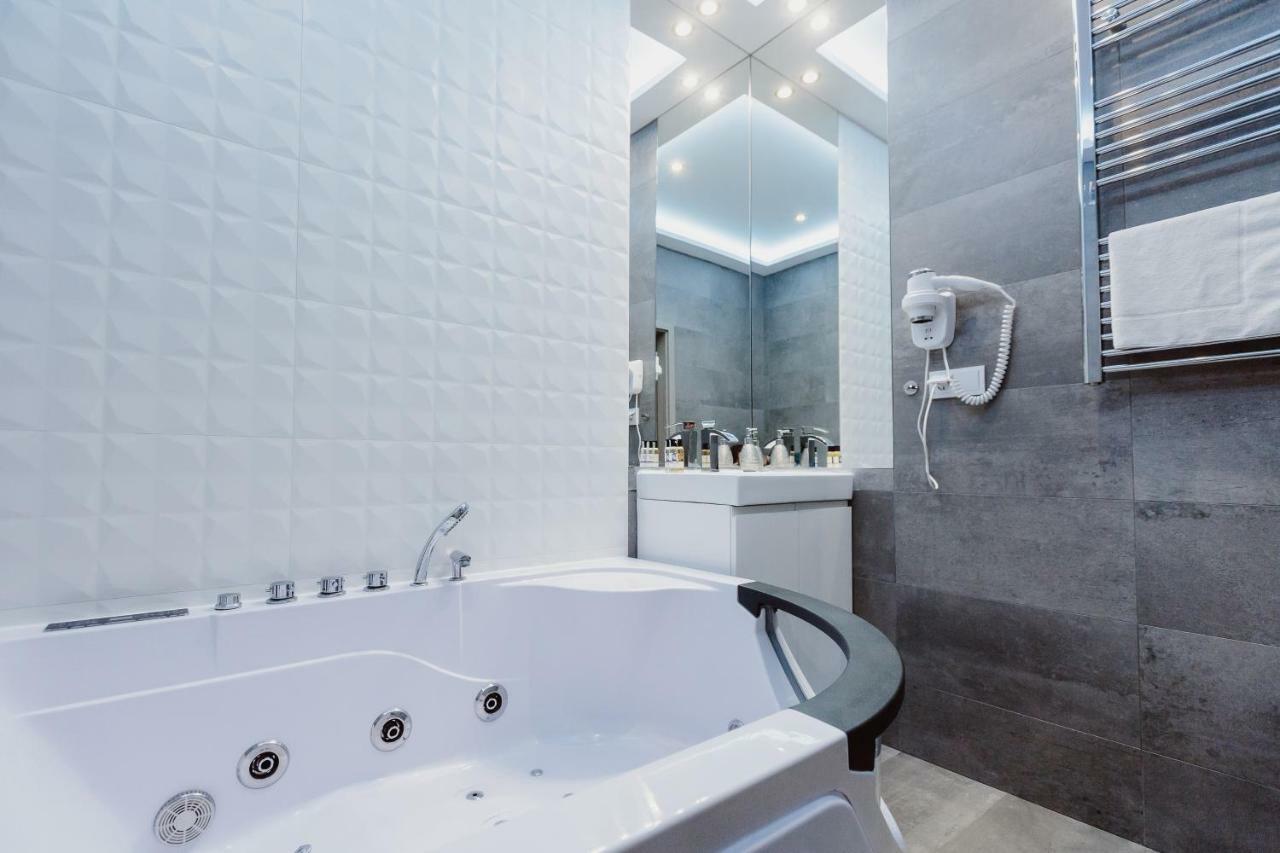 Leo Apartments Main Square Krakow Luaran gambar